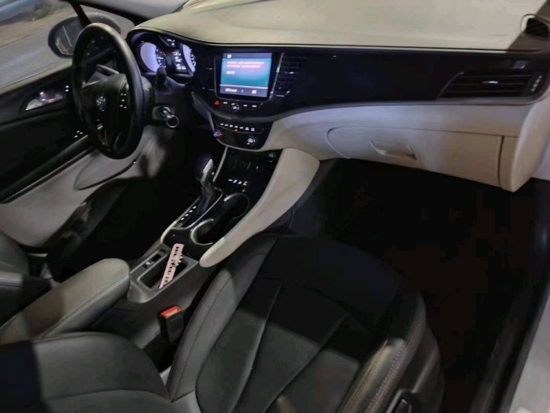 枣庄21年别克威朗4