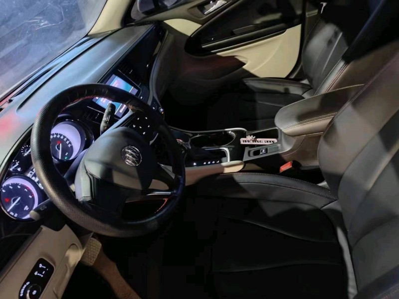 枣庄21年别克威朗6