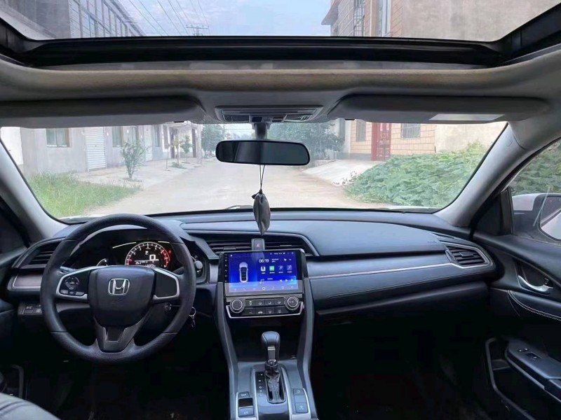 济南18年本田思域4