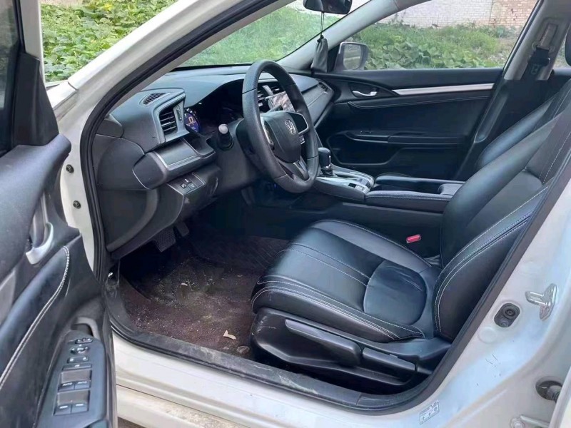 济南18年本田思域5