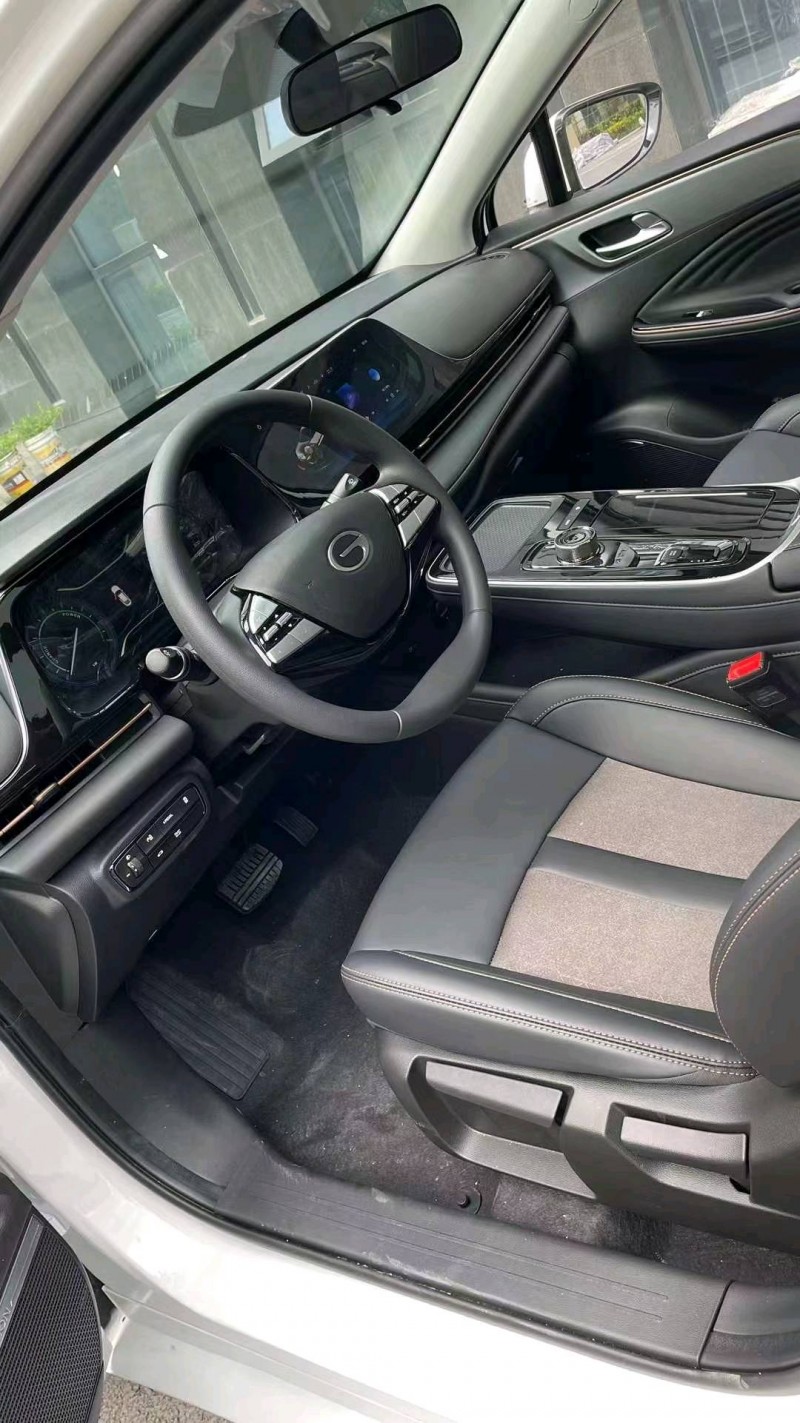 成都23年传祺埃安S6