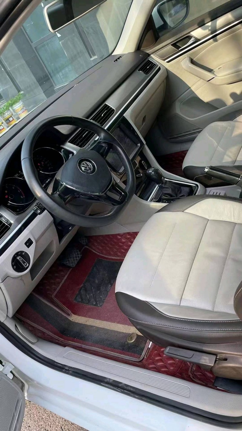 成都17年大众宝来4