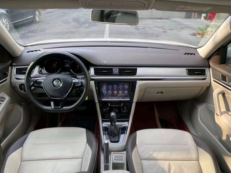 成都17年大众宝来9