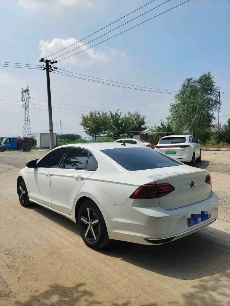 保定19年大众凌渡5