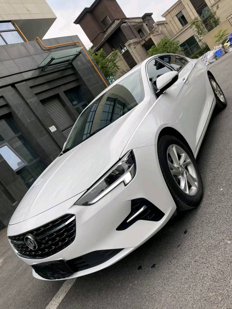 成都22年别克君威2