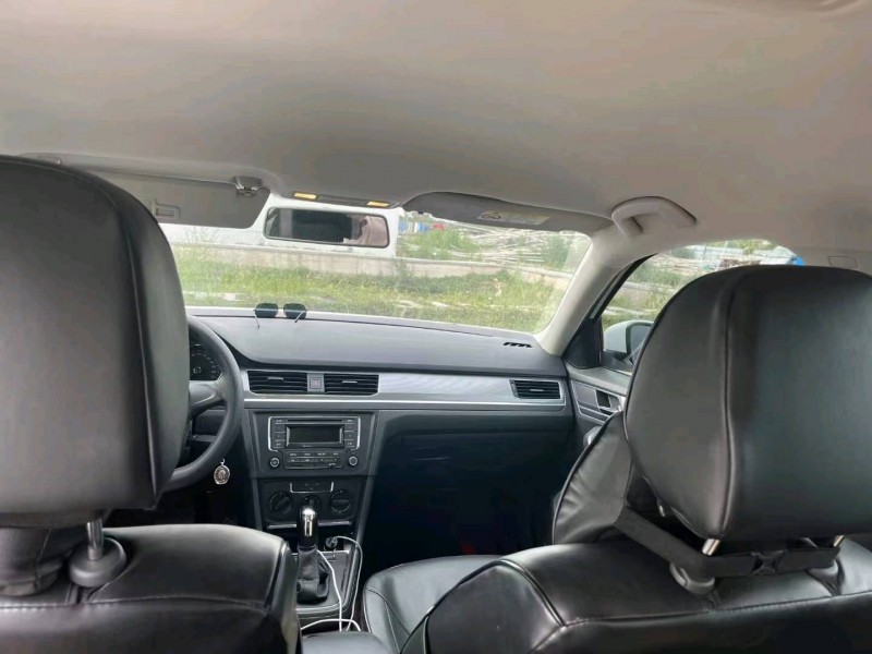 保定19年大众宝来5