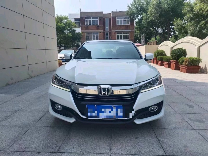 保定16年本田雅阁1