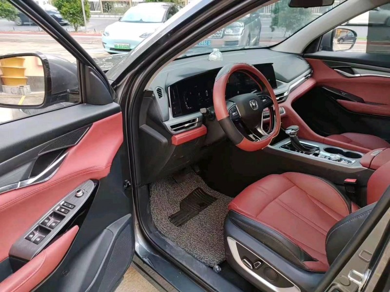 深圳23年長安汽車CS754