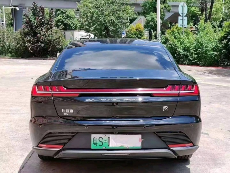 深圳22年比亚迪汉9