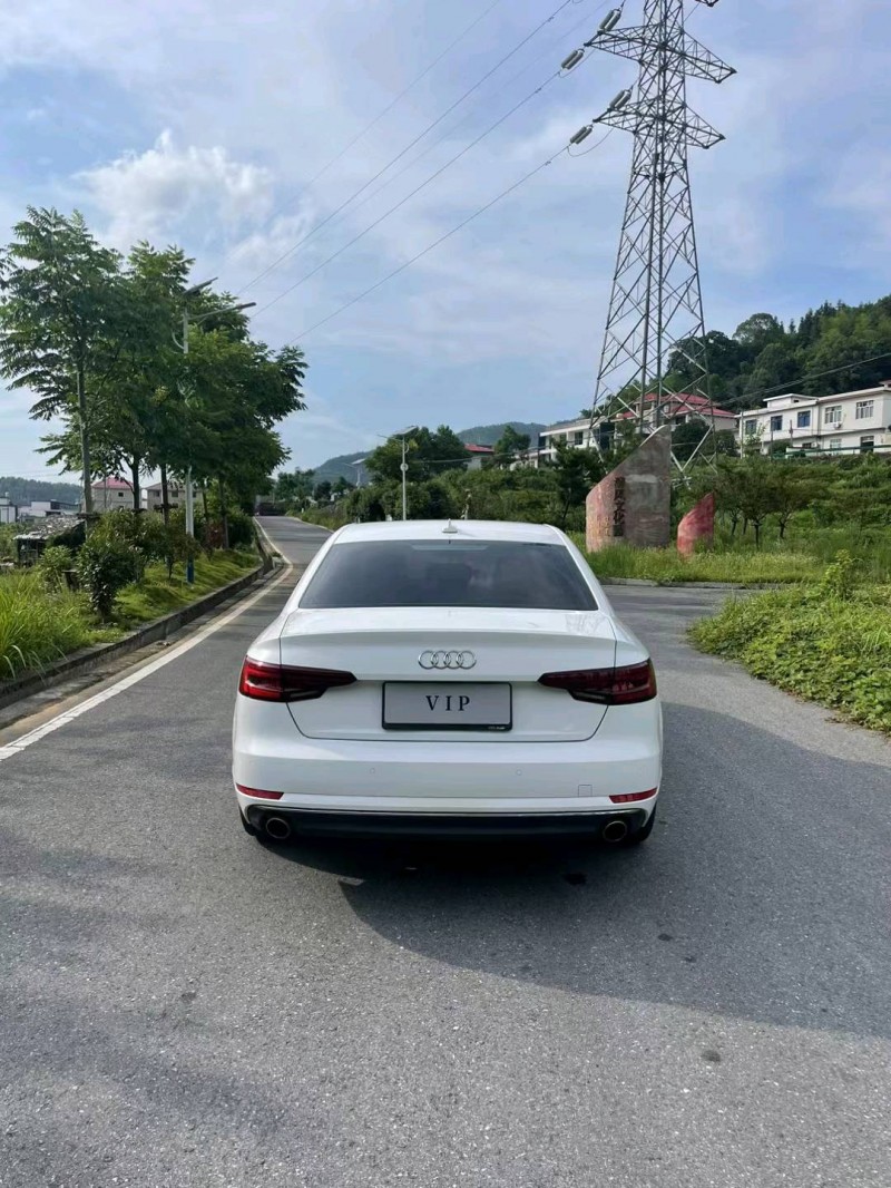 萍鄉19年奧迪A4L9