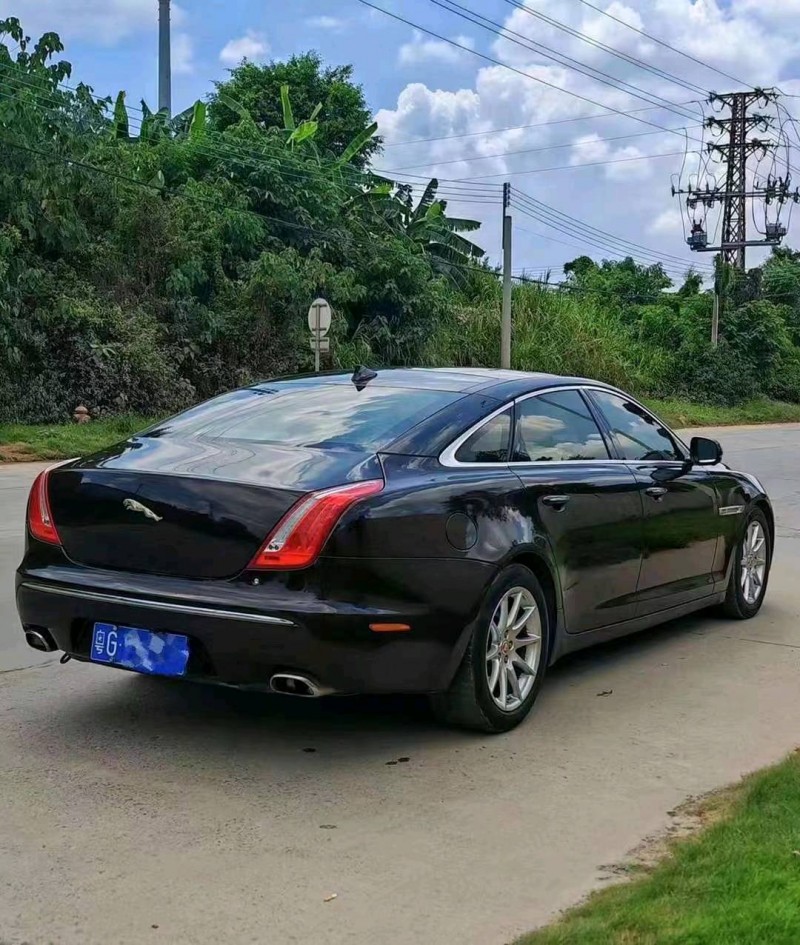 珠海15年捷豹XJL7