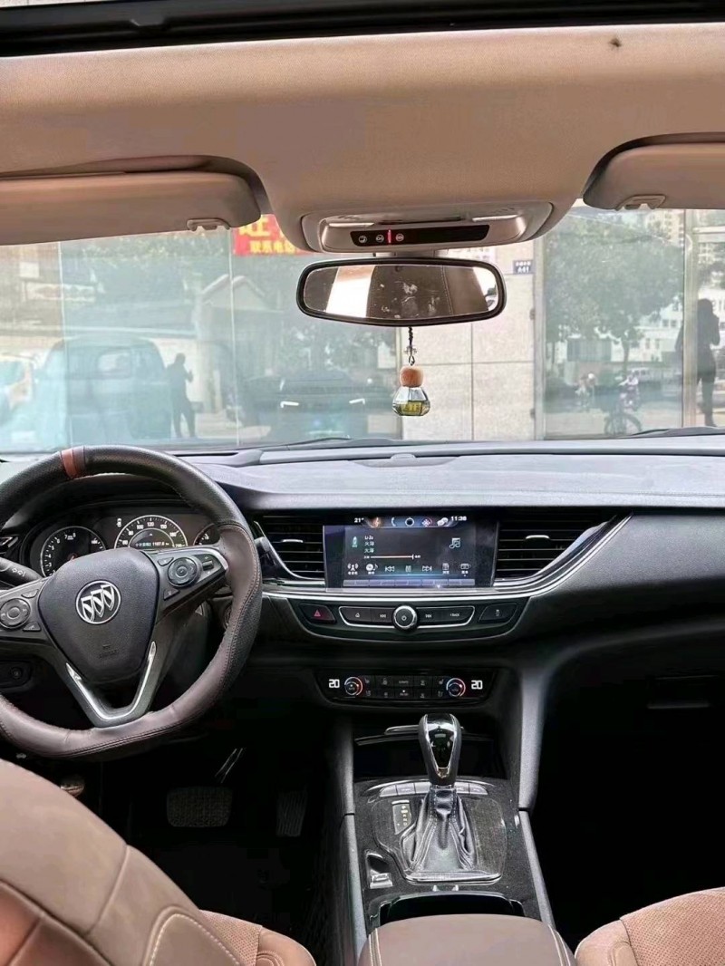 邯郸20年别克君威3