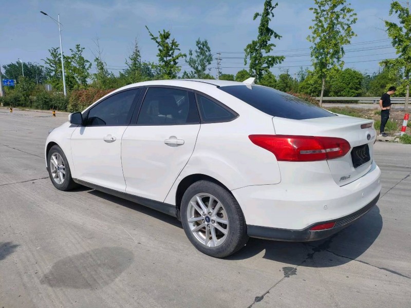 徐州17年福特福克斯3