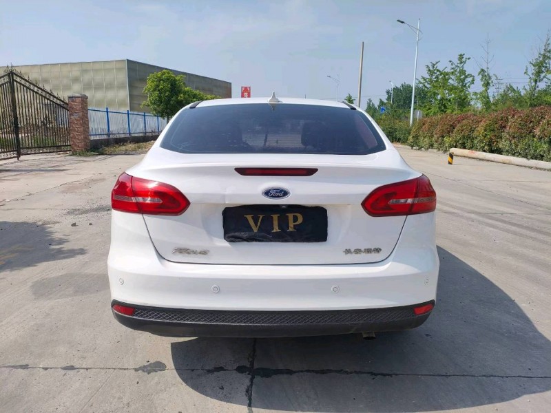 徐州17年福特福克斯7