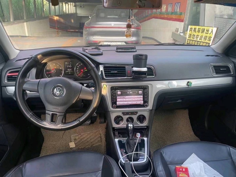 重庆14年大众朗行8