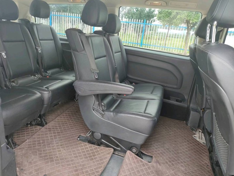 徐州17年奔驰威霆7