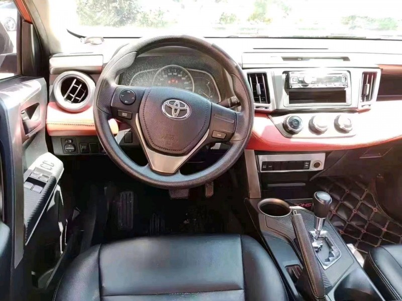 汕头13年丰田RAV49