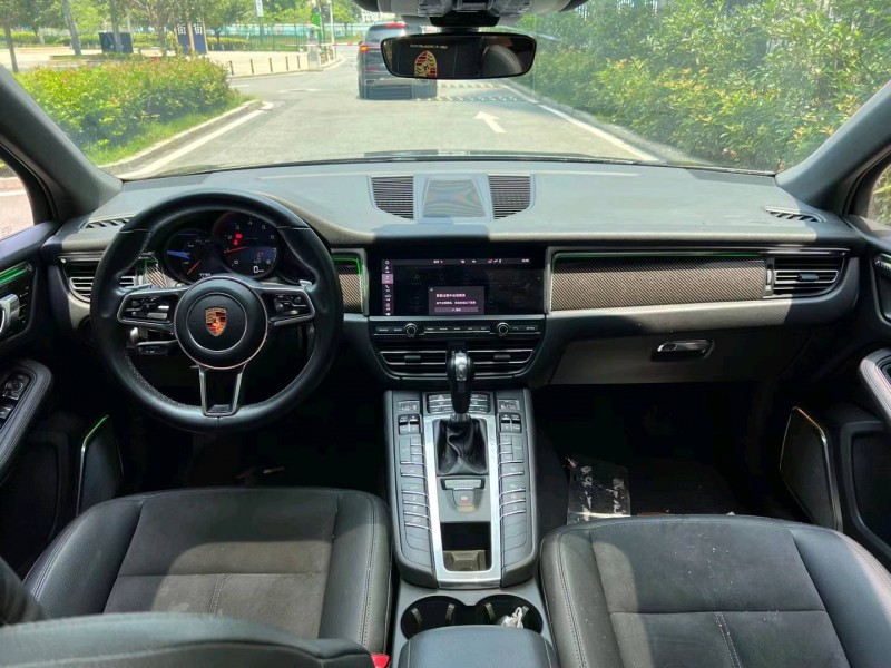 珠海19年保时捷Macan7