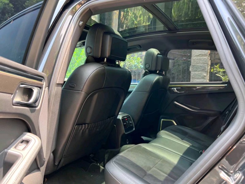 珠海19年保时捷Macan8
