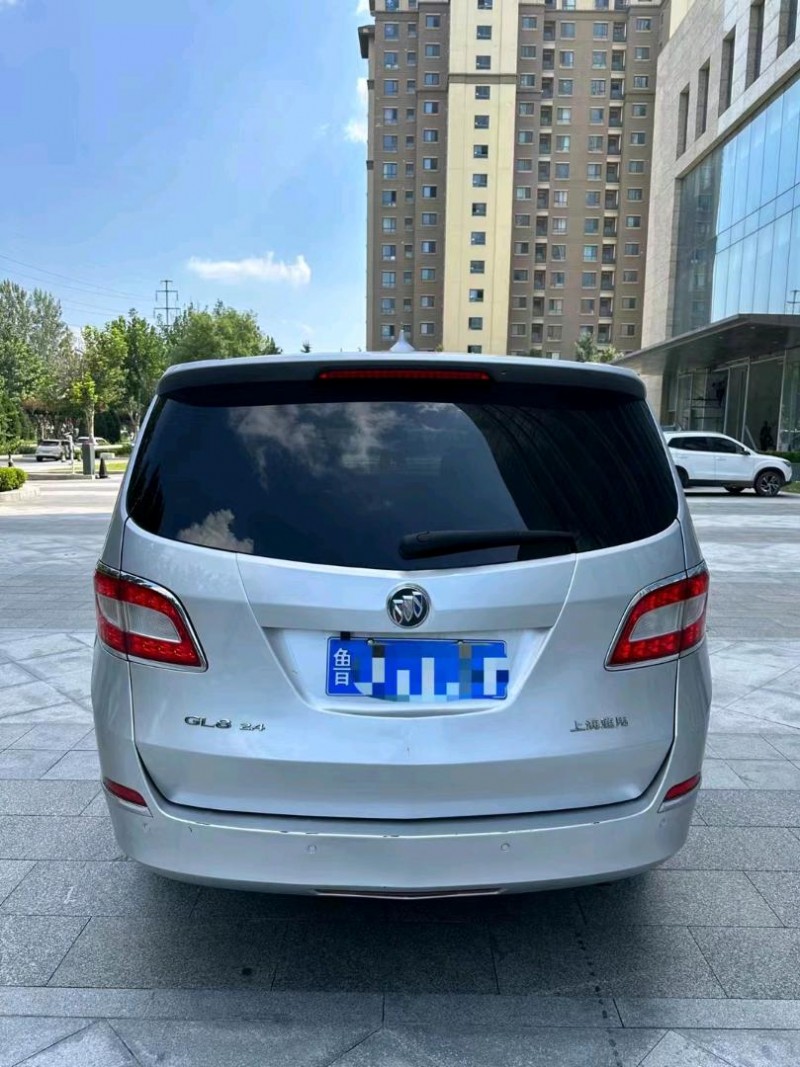 枣庄13年别克GL86