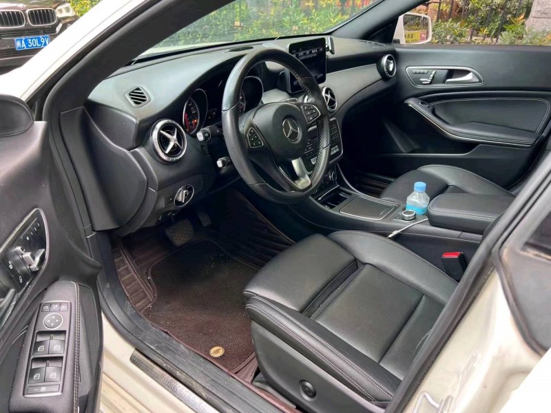 枣庄18年奔驰CLA9