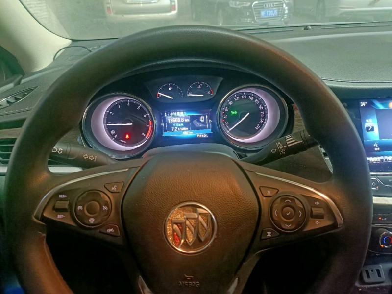 宜昌19年别克威朗4