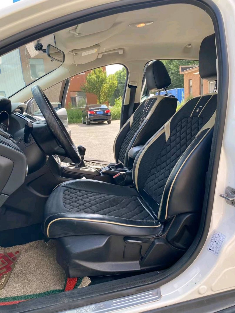 沈阳13年福特福克斯9