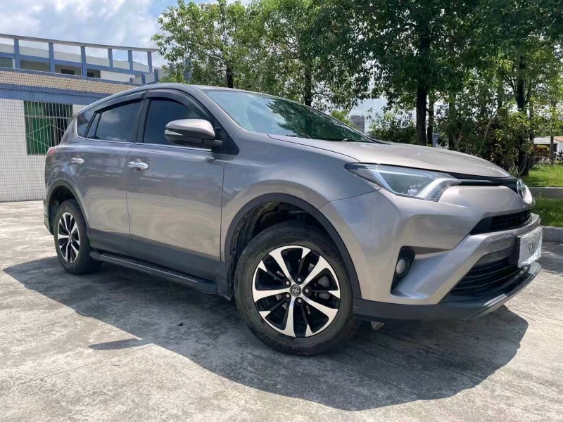 珠海20年丰田RAV4荣放2