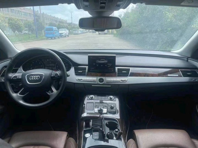 枣庄17年奥迪A8L3