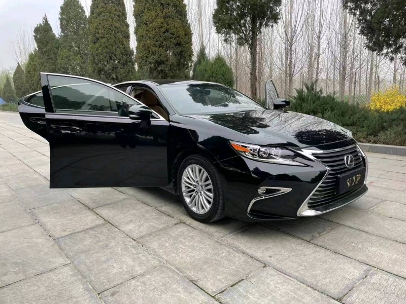 济宁15年雷克萨斯ES6