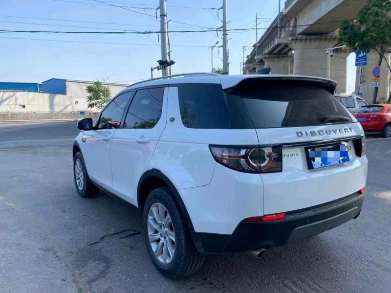 青岛19年路虎发现神行3