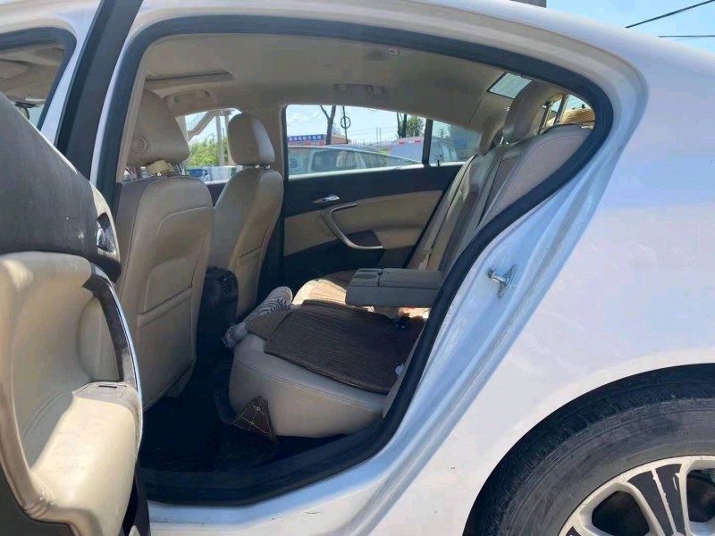 青岛13年别克君威5