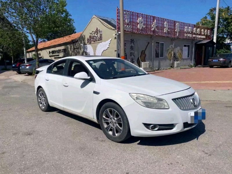 青岛13年别克君威7