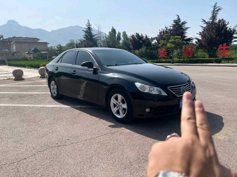 济南13年丰田锐志3