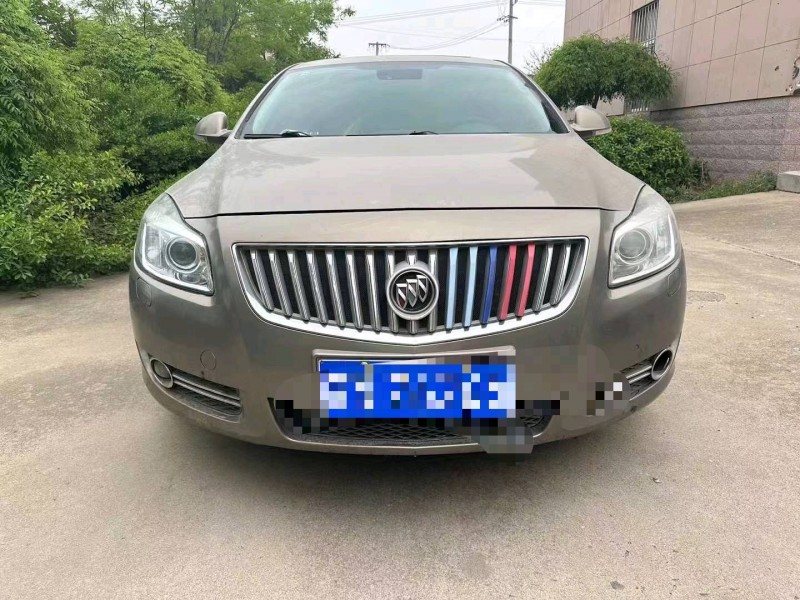 潍坊10年别克君威1