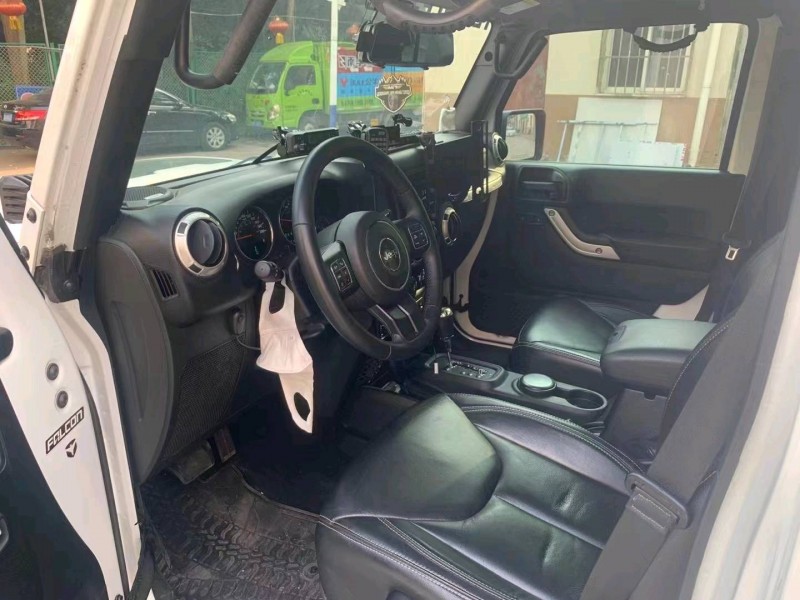 东营18年Jeep牧马人7