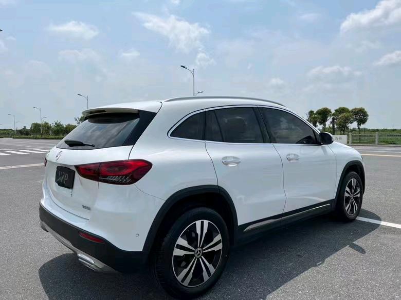 盐城22年奔驰GLA9