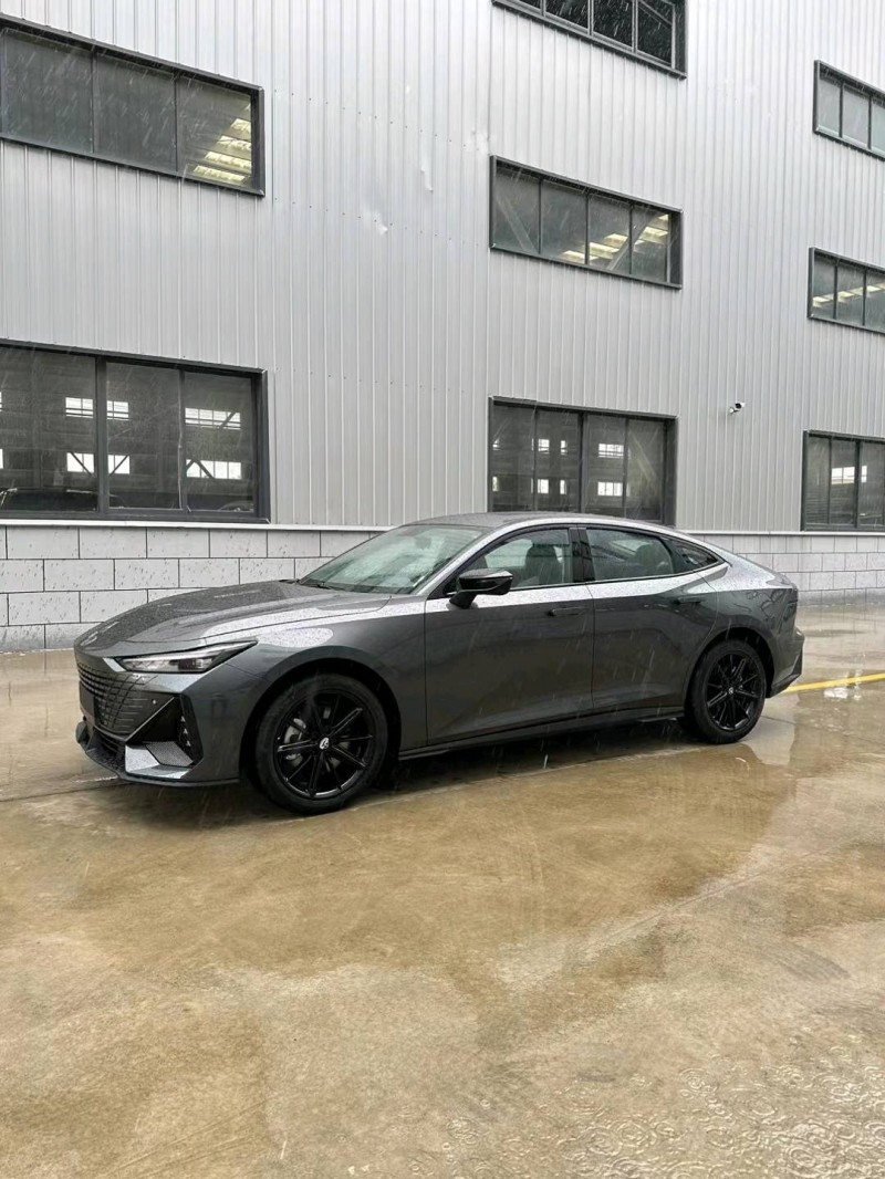 宿迁23年长安汽车UNI-V2