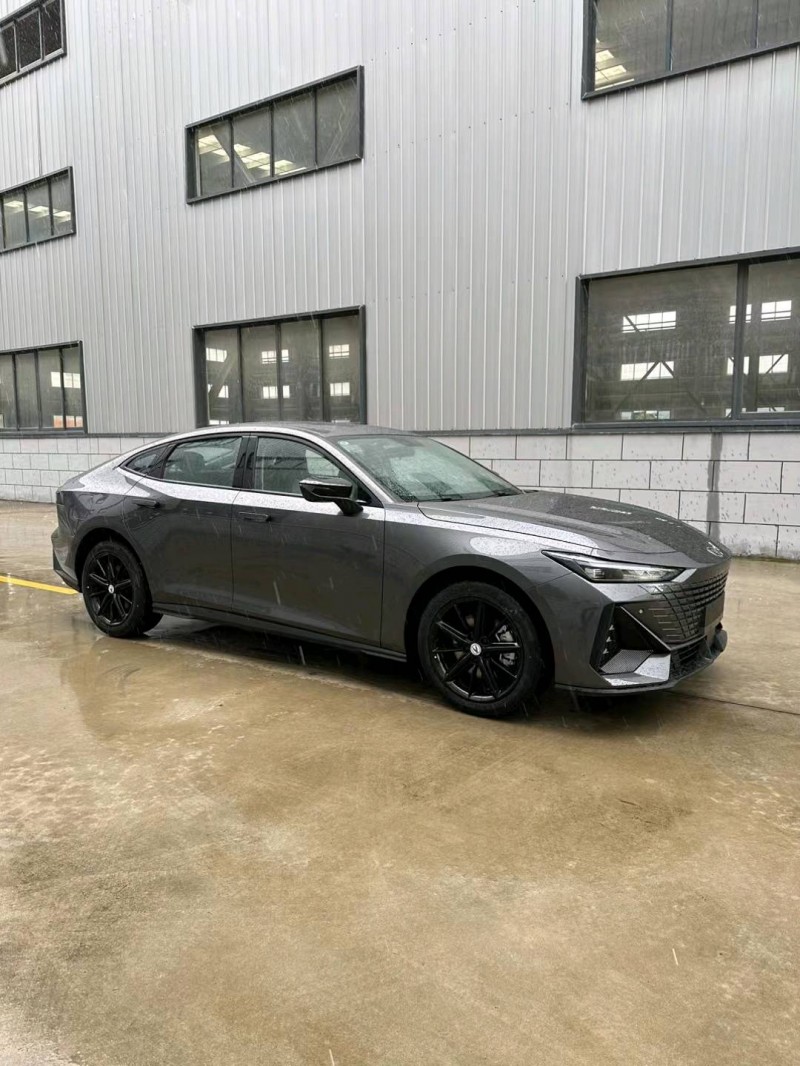 宿迁23年长安汽车UNI-V3