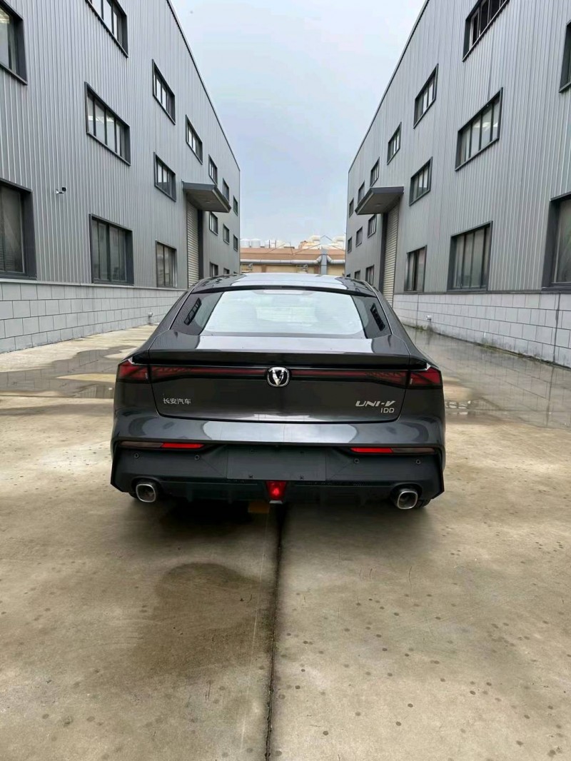 宿迁23年长安汽车UNI-V9