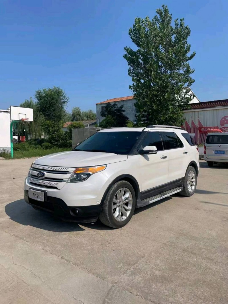 徐州15年福特探险者2