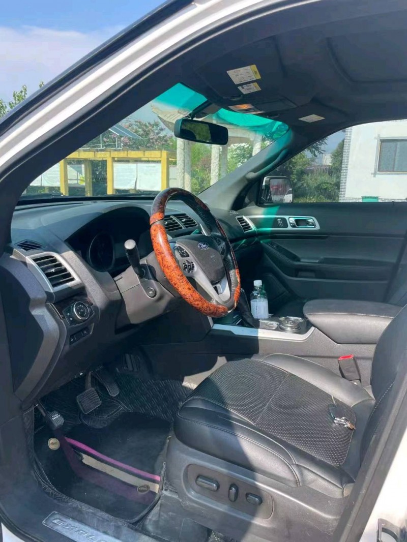 徐州15年福特探险者6