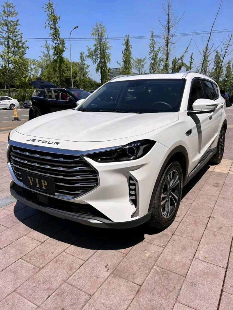 成都21年奇瑞捷途X703