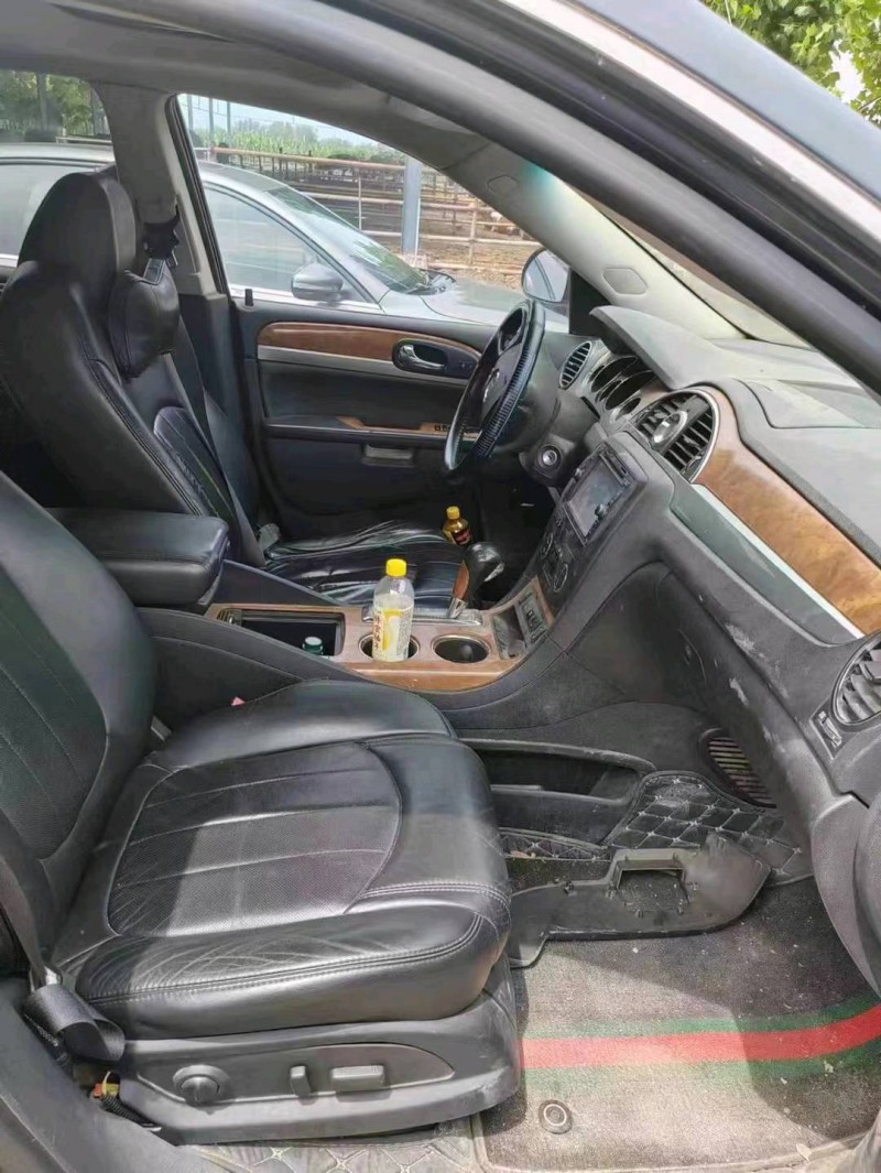 枣庄11年别克昂科雷9