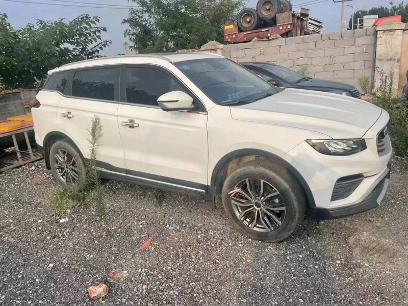 济宁20年吉利博越2