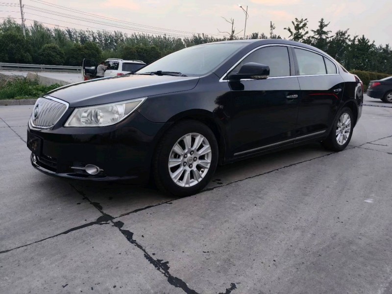 徐州13年别克君越3