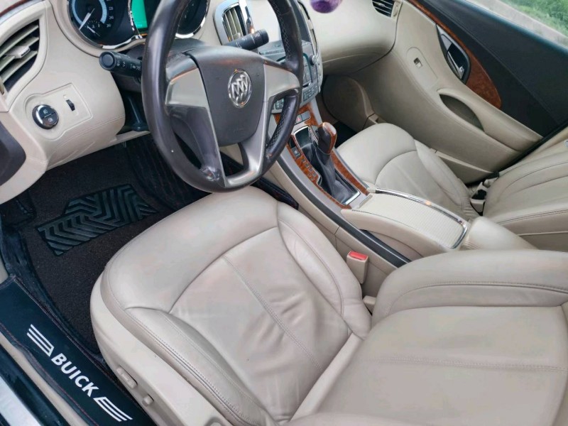 徐州13年别克君越8