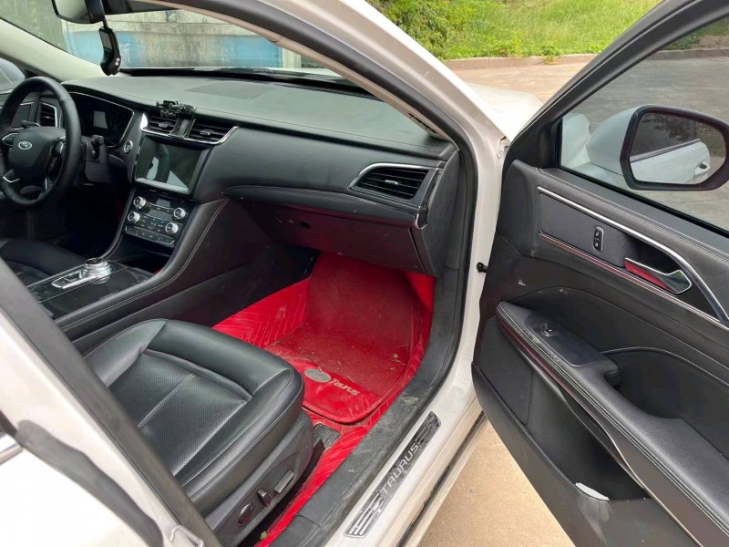 徐州17年福特金牛座7