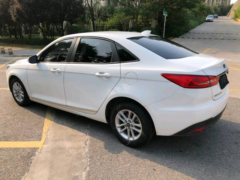 青岛19年福特福睿斯8