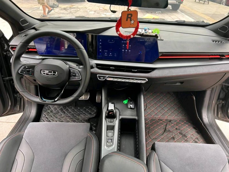 成都22年吉利缤瑞6